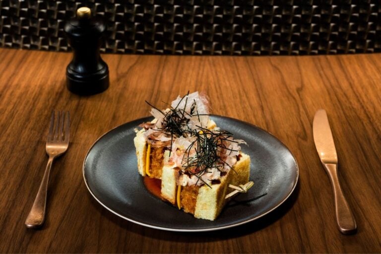 Somm Book exclusive experiences with Foodie 768x512