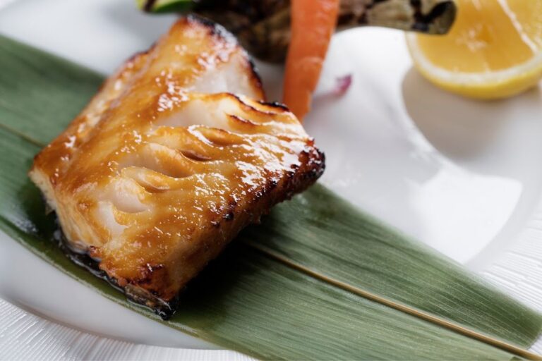 The Tai Pan Book exclusive experiences with Foodie 768x512