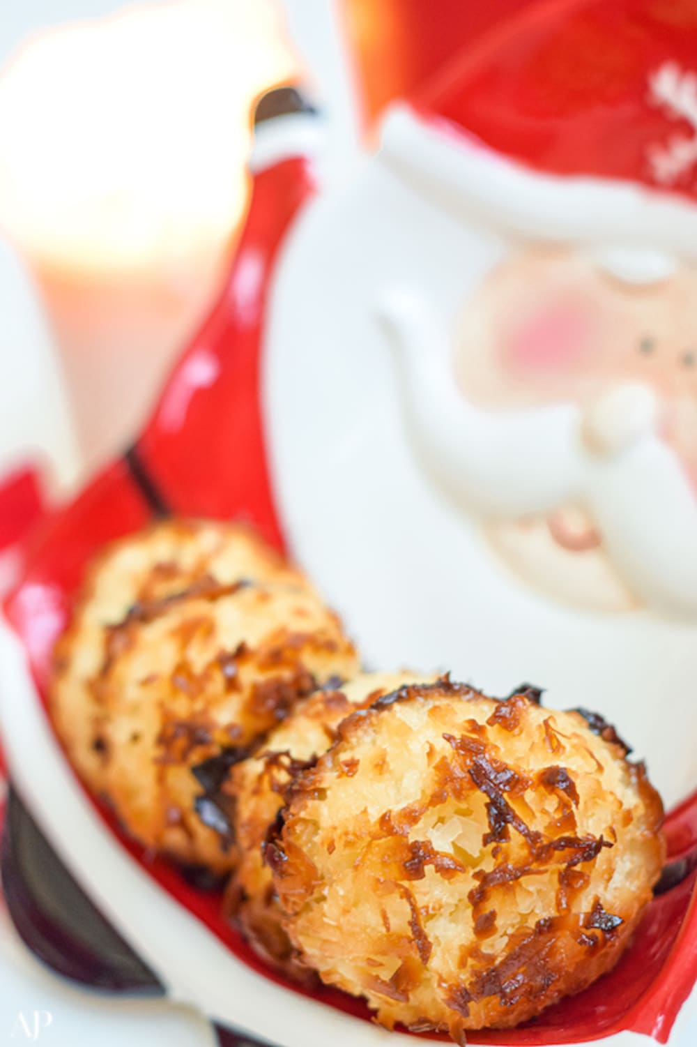 Coconut custard macaroons