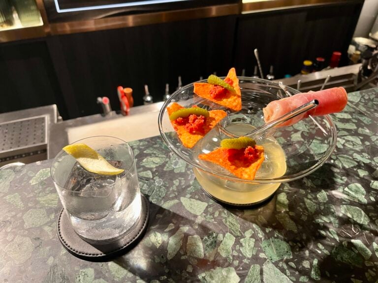 Foodie and Gutshot, Hong Kong