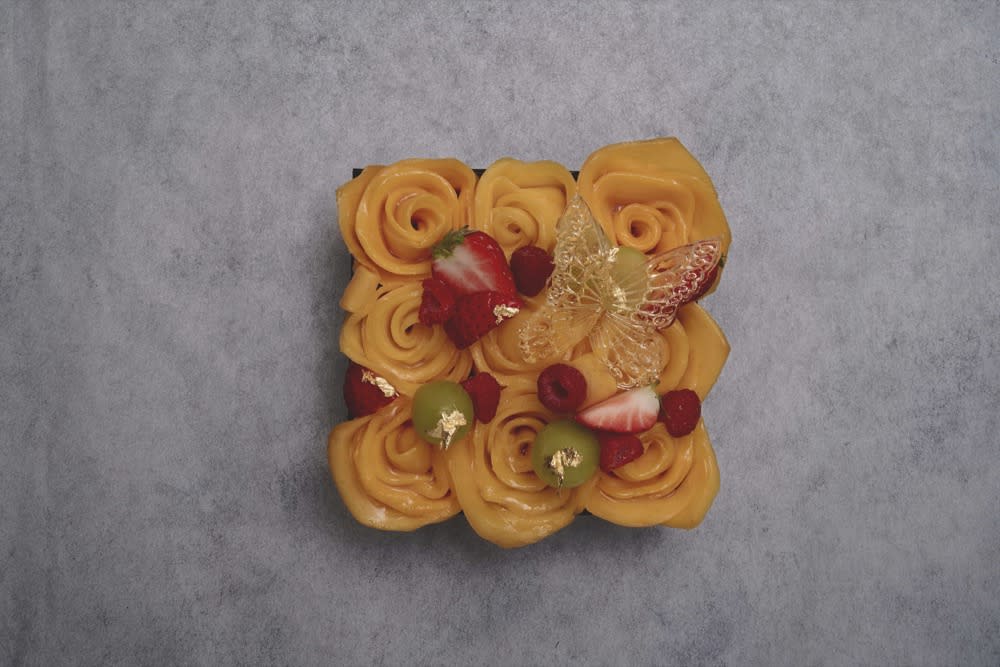 Mango Topi by Natsuko Shoji