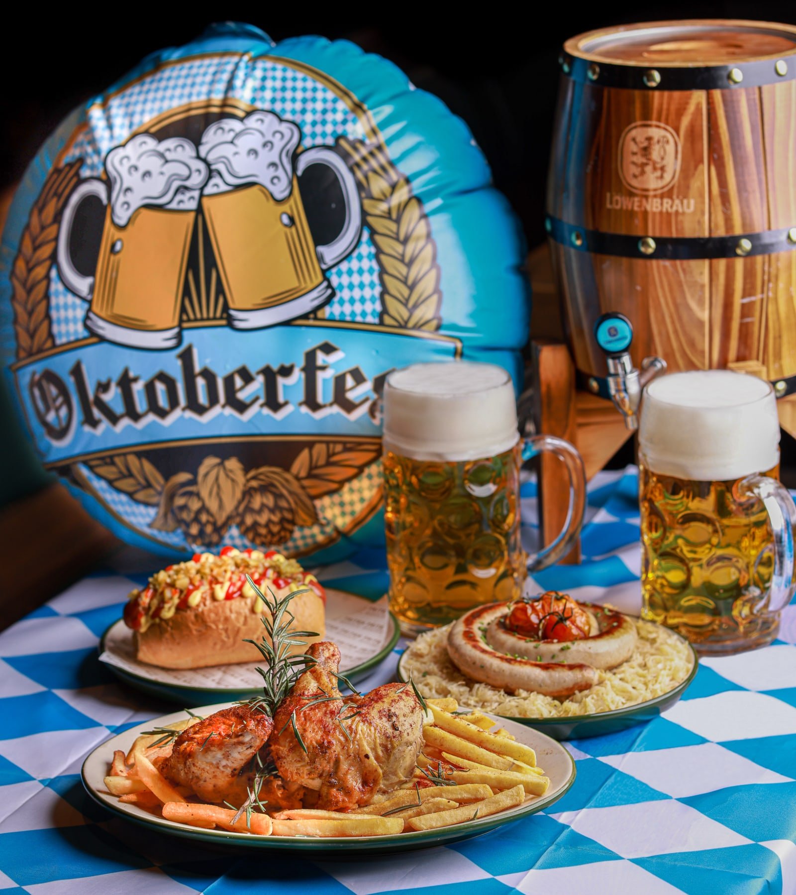 Oktoberfest 2021 at Frites