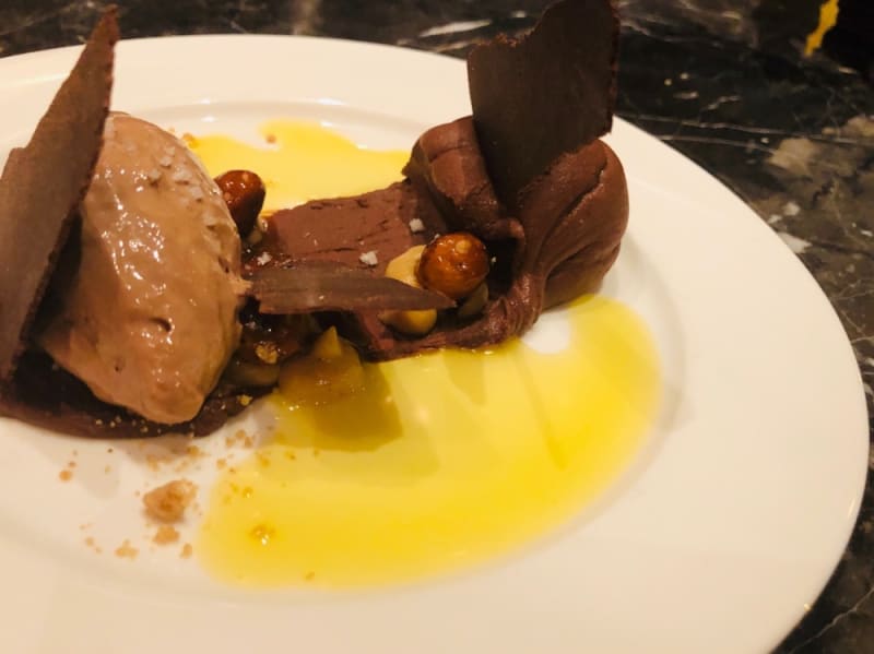 Dark chocolate, hazelnut, extra virgin olive oil, salt at Pica Pica Hong Kong