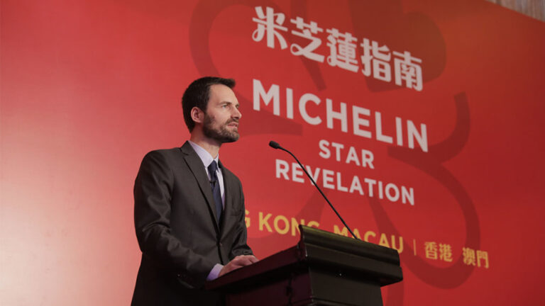 Michelin Award presenter