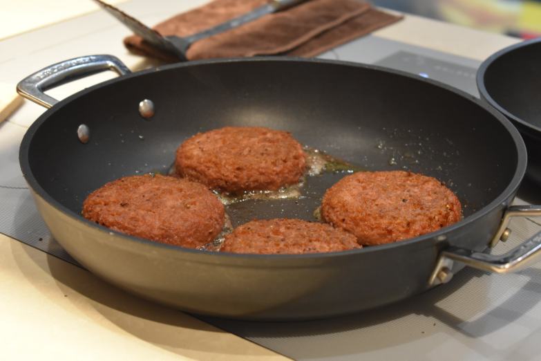 A Review of Beyond Burger, the Famous Vegan Patty that Is Supposed to Taste like Meat 3 Image title