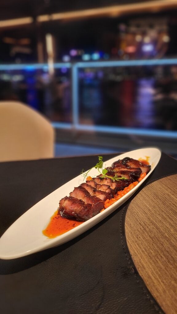 First Look: Stunning Harbour Views Await at Shanghainese-Sichuan Newcomer Azure 80 4 Azure 80