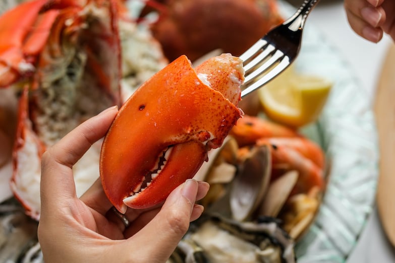 Where to Brunch in Hong Kong: Autumn 2023 Edition 7 Seafood Sunday Brunch at Oyster & Wine Bar at Sheraton Hong Kong Hotel & Towers