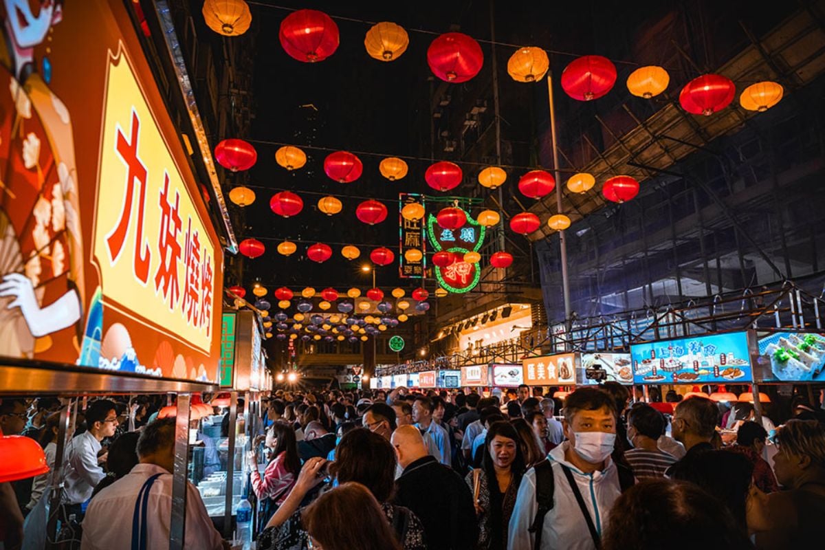 night market temple street hong kong