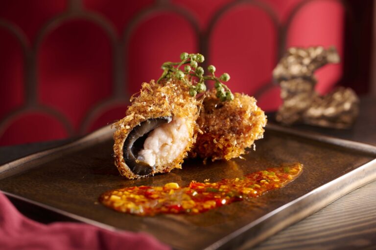 Jiangsu Club launches month-long Sichuan pop-up with master chefs from China