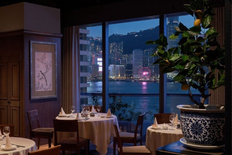48 hours eating drinking Hong Kong itinerary weekend trip Yè Shanghai interior