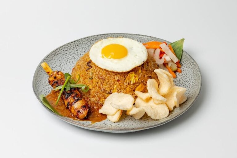 best restaurants Kai Tak Groundswell