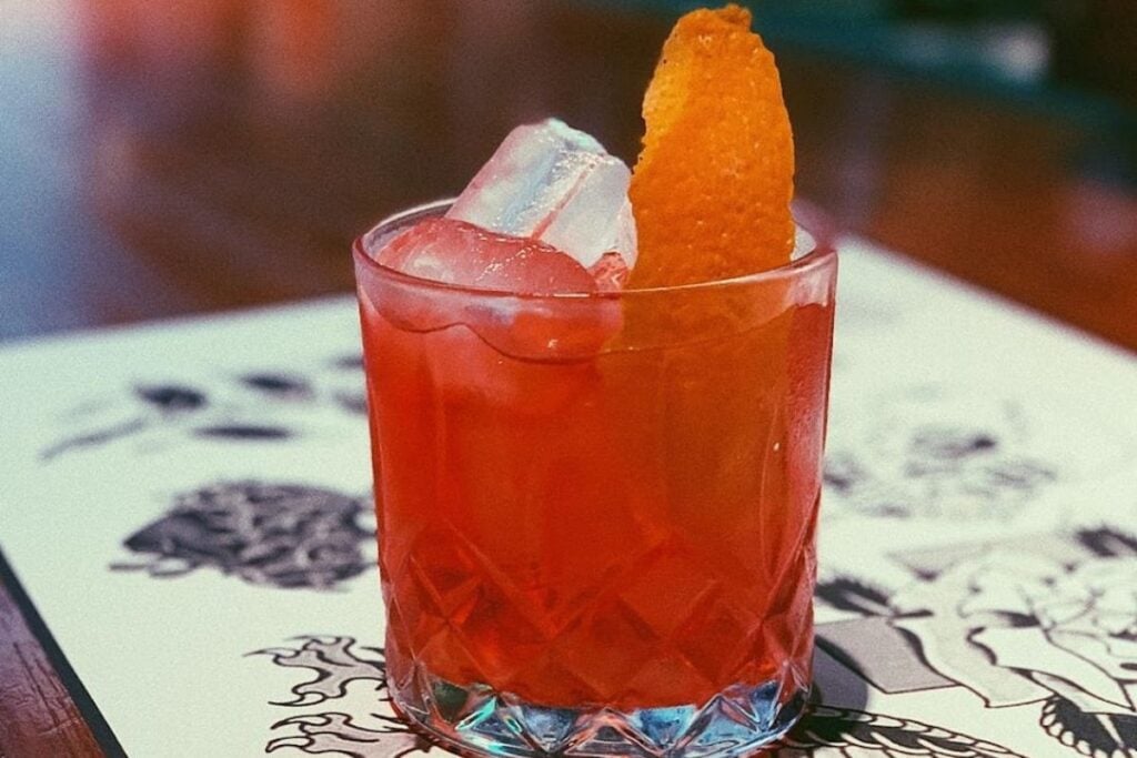 The best happy hours in Hong Kong to quench your thirst right now 4 Holy Eats The best happy hours in Hong Kong to quench your thirst right now