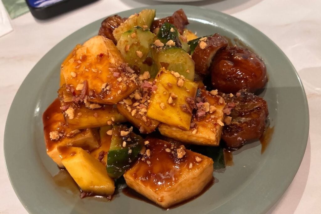 JOM review: new coconut-themed brunch menu dishes out serious Singaporean flavours 1 JOM Sheung Wan Singaporean food rojak