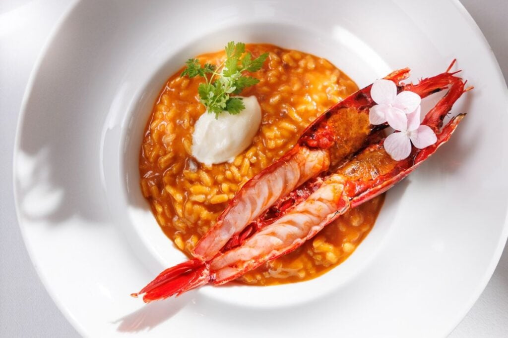 best restaurants in Repulse Bay The Verandah