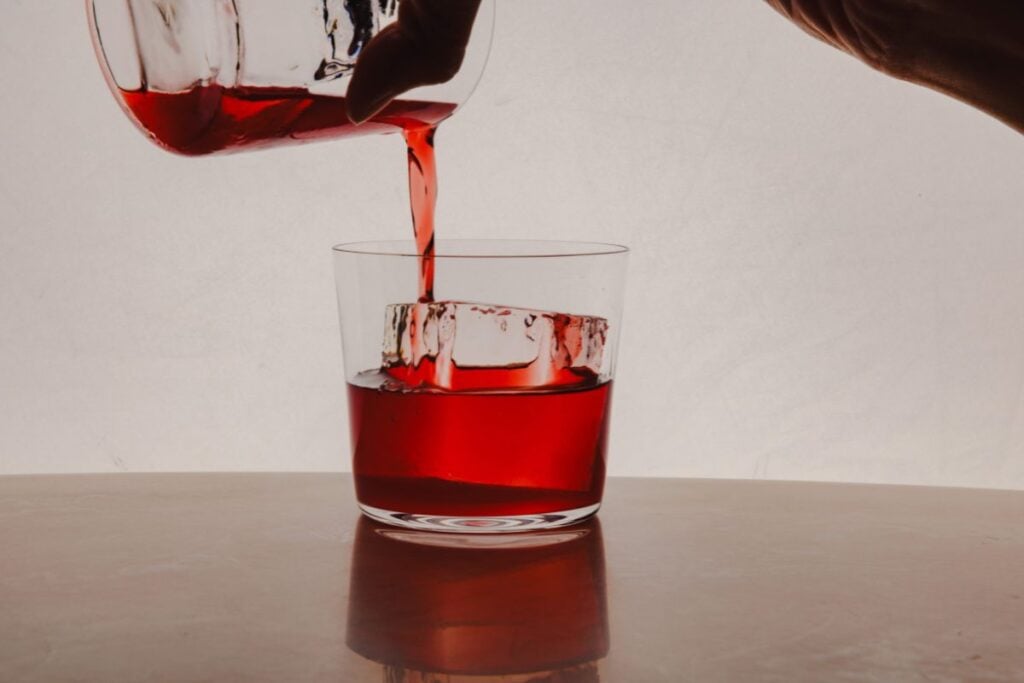 Shelley Tai MIUS cocktail bar strawberry negroni