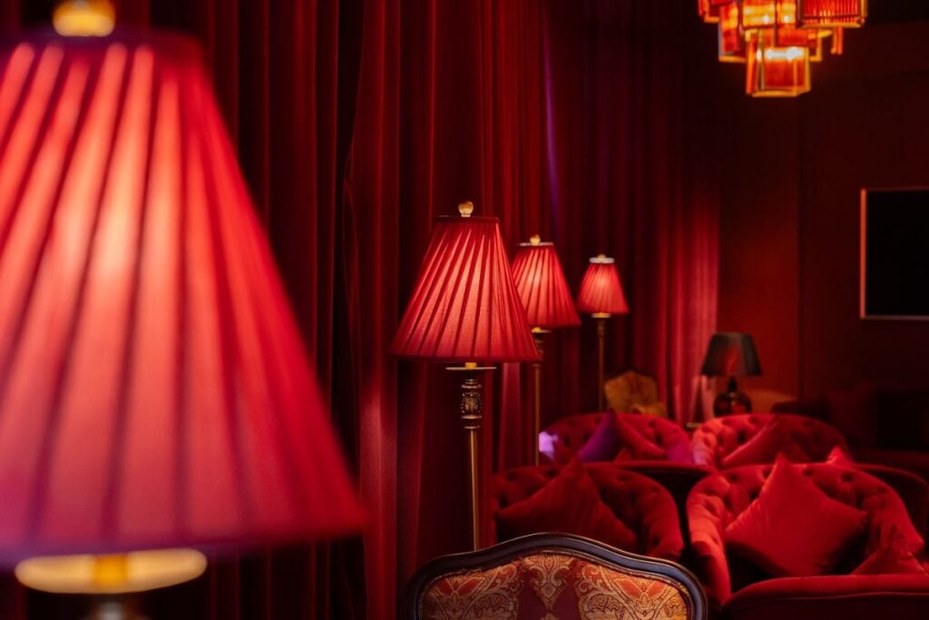 best speakeasies and secret bar Red Room