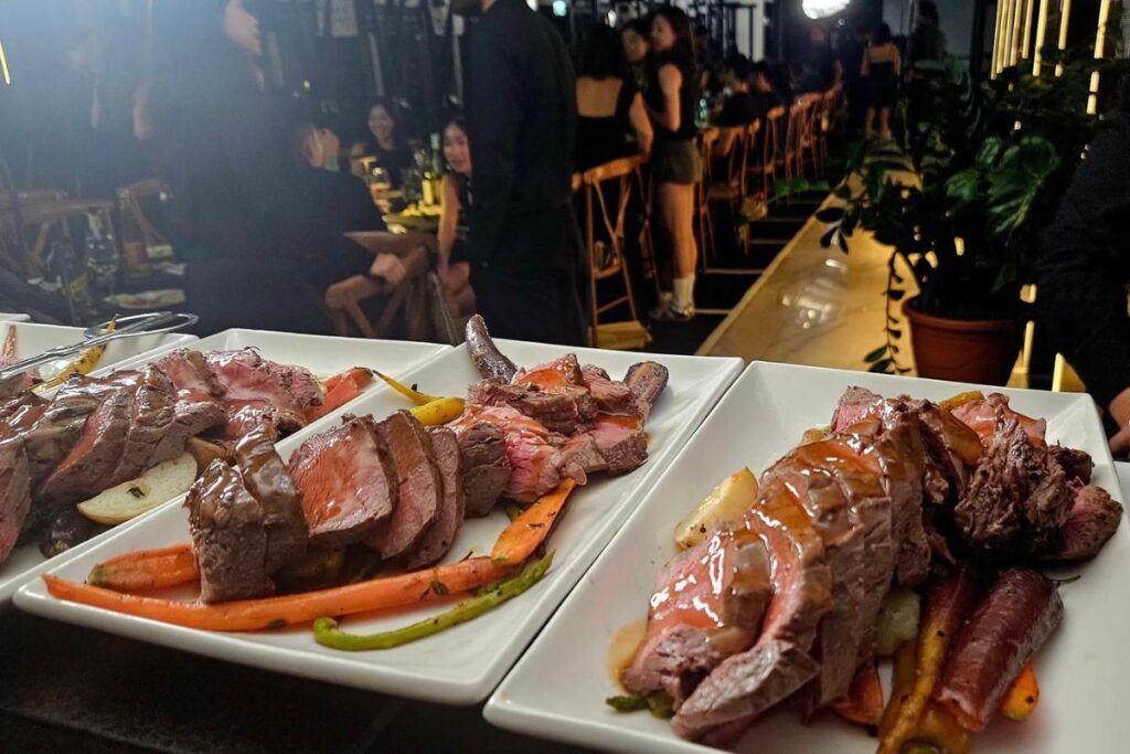 Delicious Catering HK catering at fancy event pt. 2