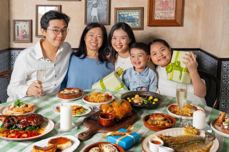 best Christmas menus in Hong Kong Calle Ocho family