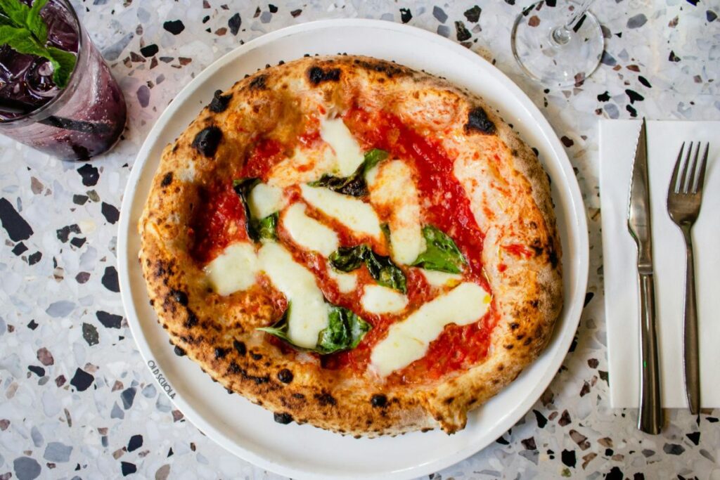 The different types of pizza found across the world, from stuffed to sliced 1 types of pizza found worldwide Neapolitan pizza a