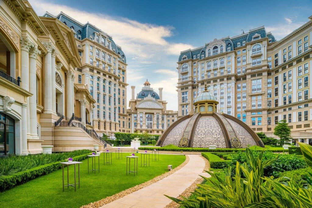 MICHELIN Guide Hong Kong 2026 comes to Grand Lisboa Palace Macau on Mar. 19 MICHELIN Guide Hong Kong 2026 Grand Lisboa Palace Macau Mar. 19