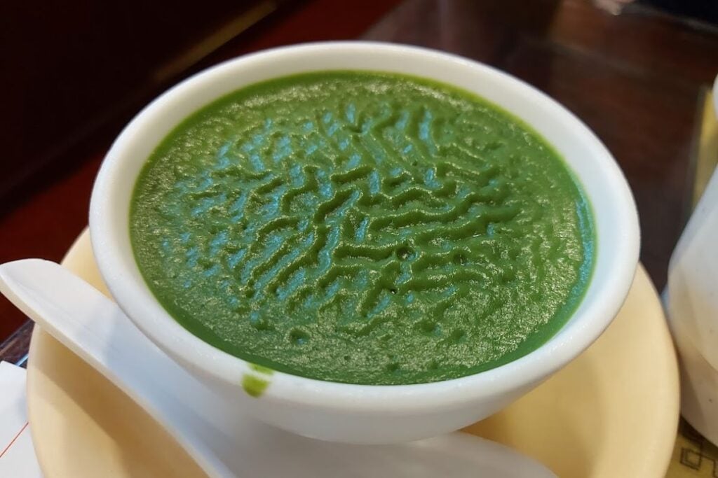 Hong Kong best traditional Cantonese dessert shops Lan Yuen Chee Koon