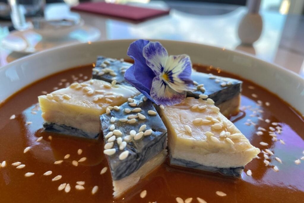 One Duck Lane review: Hyatt Centric Hong Kong’s new modern Chinese restaurant, specialising in Peking duck 2 yin yang chicken One Duck Lane review