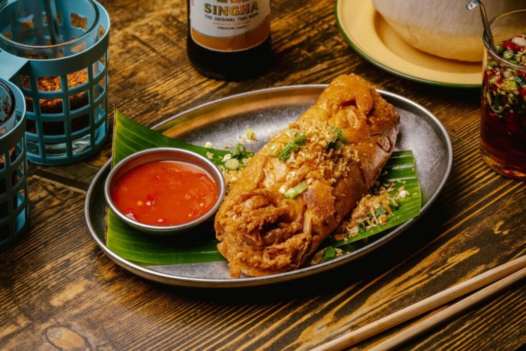 modern Thai Food Siaw crab pancake