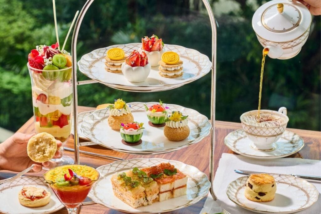The best spots for afternoon tea in Hong Kong in 2026, from beauty & fashion collabs to holiday-themed sets 3 Grand Hyatt The best spots for afternoon tea in Hong Kong in 2026