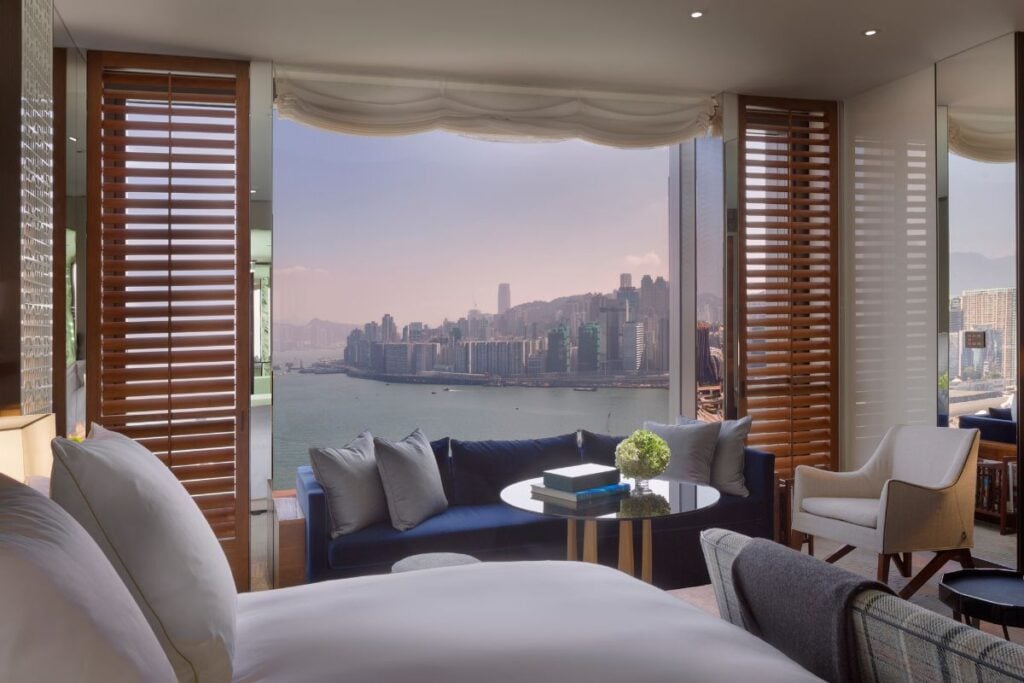 Hugo Montanari, managing director of Rosewood Hong Kong, reveals his philosophy behind running the world’s best hotel 6 Rosewood Hong Kong harbour view room