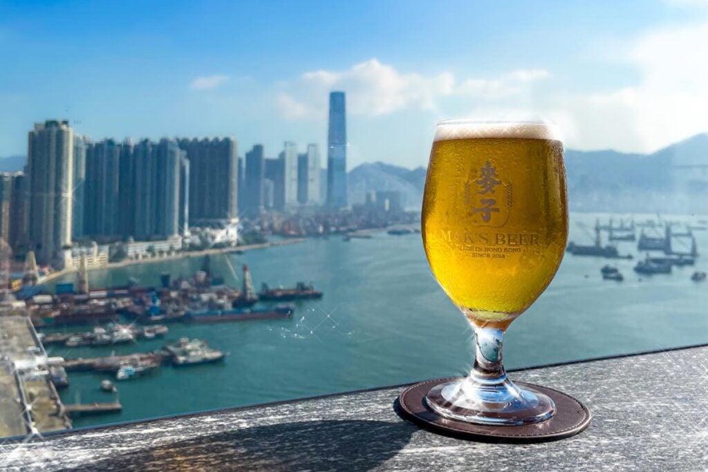 best restaurants with a view Hong Kong HIGH BAR by Mak's Beer