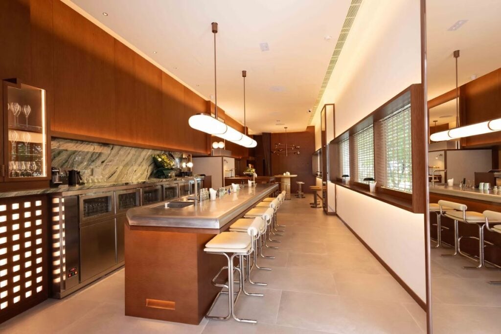 32 best bars Hong Kong Mius 