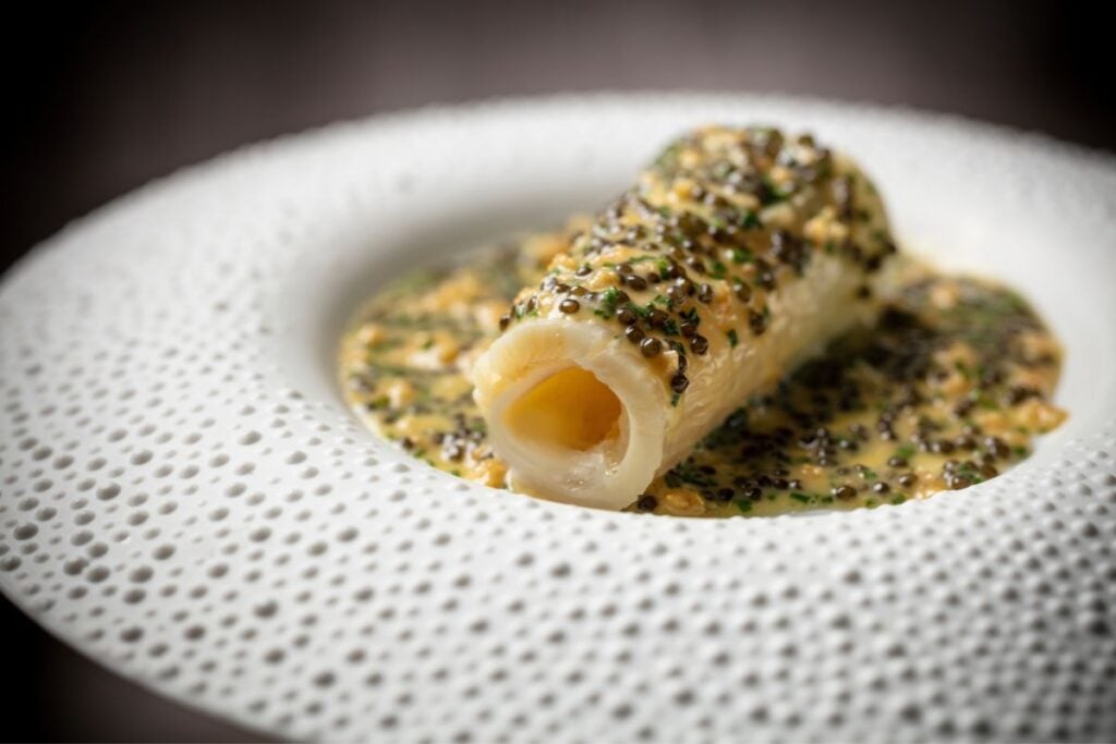 5 unmissable auction items on offer at Foodie x r é n In the Kitchen Charity Night on Sep. 2 3 VEA auction items Foodie x r é n In the Kitchen Charity Nigh