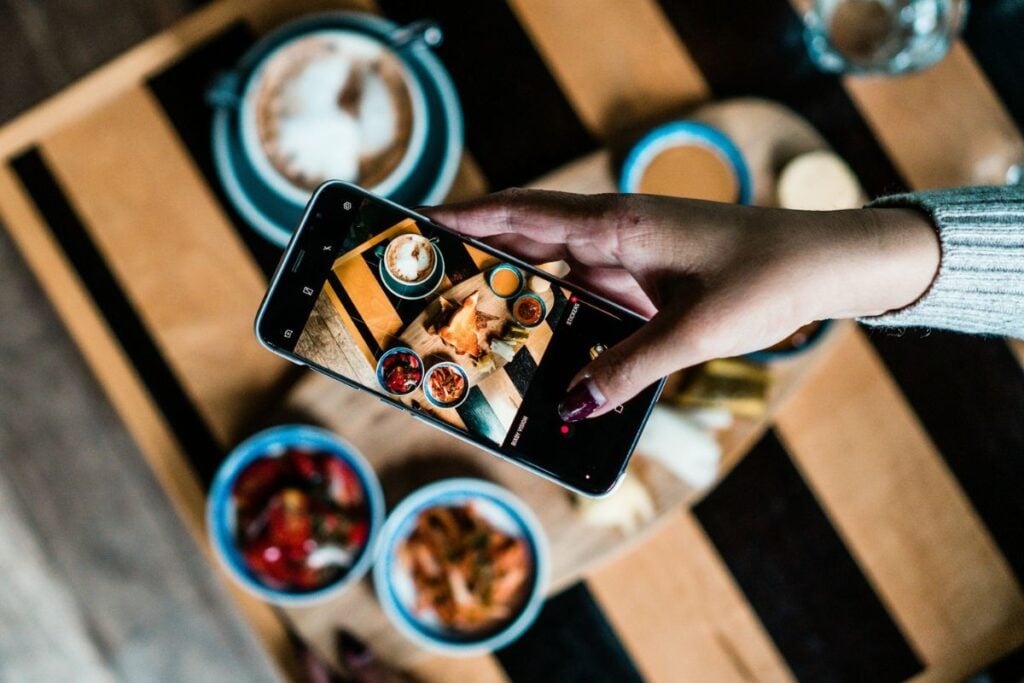 AI marketing take photos of food