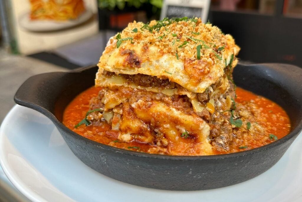 The Lasagna Factory, Flat Iron Steak offering free meals if you roll a six The Lasanga Factory Flat Iron Steak Sheung Wan roll a six campaign