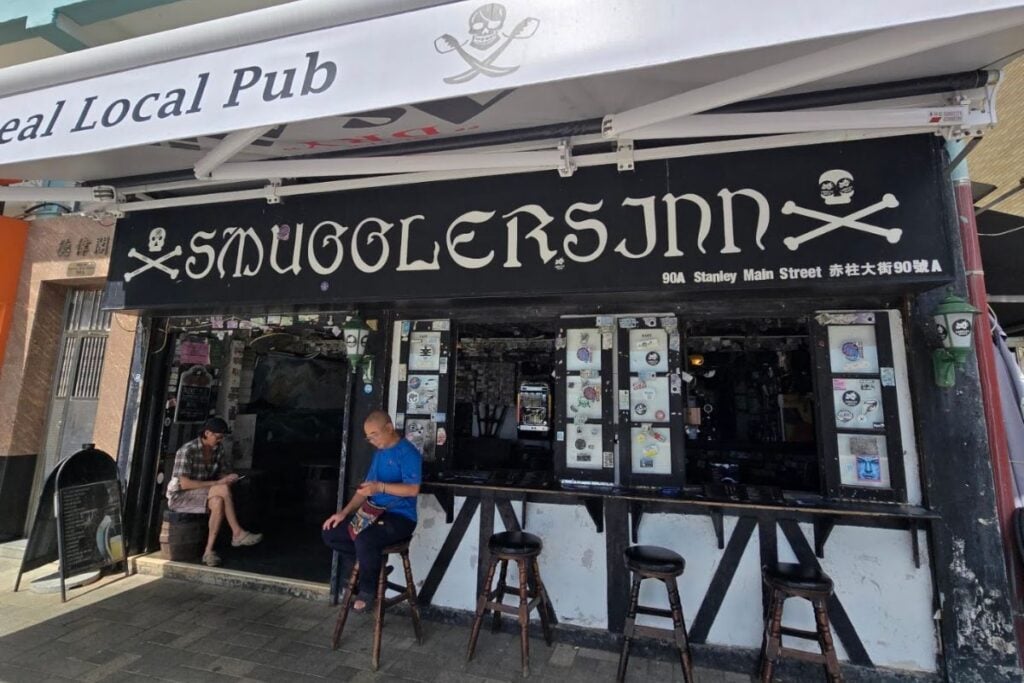 best pubs in Hong Kong Smugglers Inn