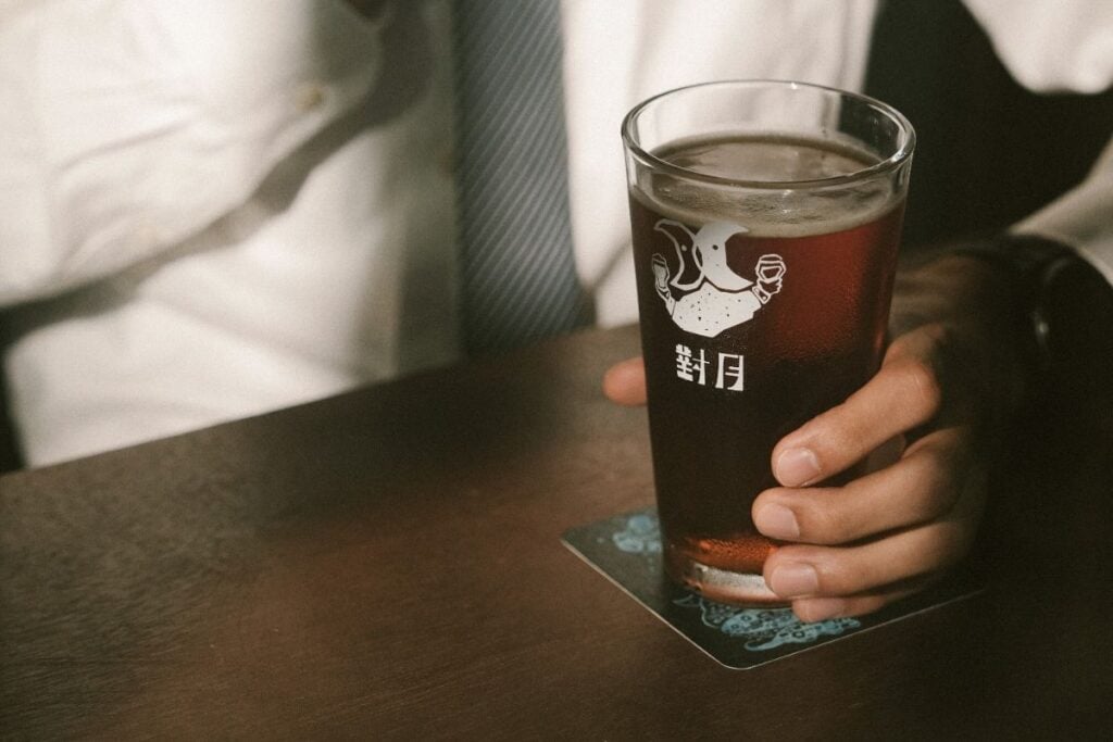 The best bars in Hong Kong for drinking craft beer 10 對月 Joint Apart best bars for craft beer