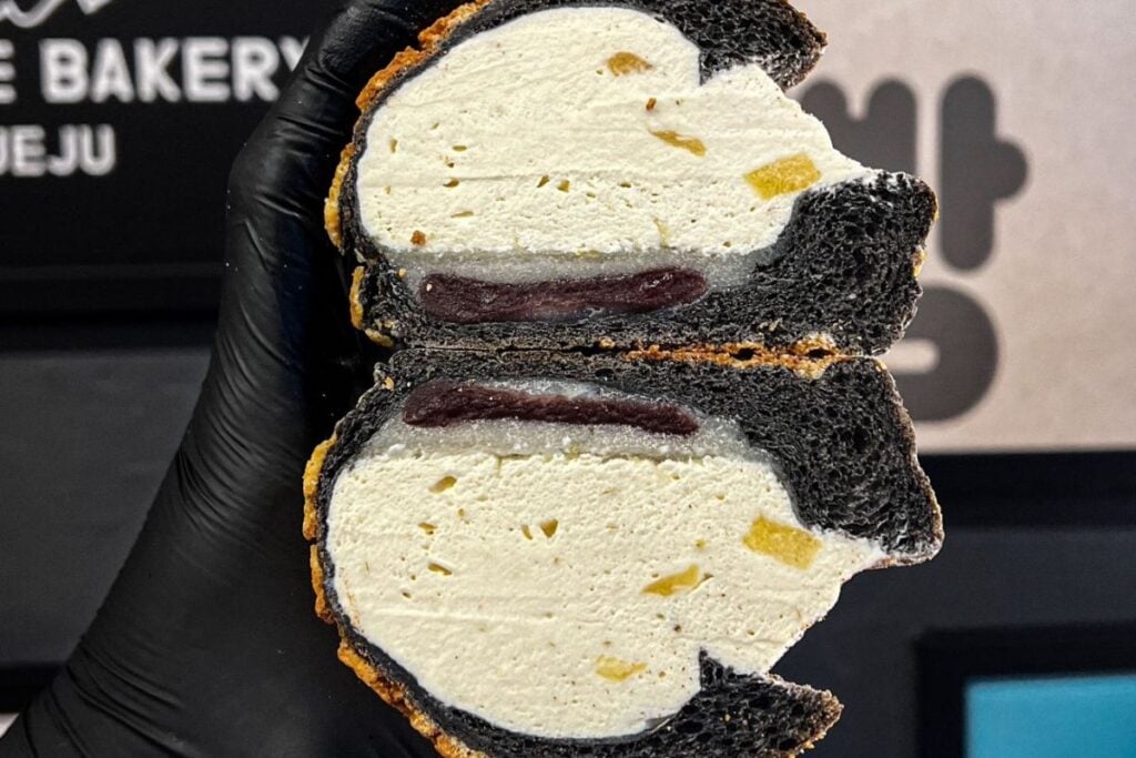 Korean bakery ABEBE’s viral cream buns & doughnuts land in Hong Kong this September Korean bakery ABEBE’s viral cream buns & doughnuts land in Hong Kong this September