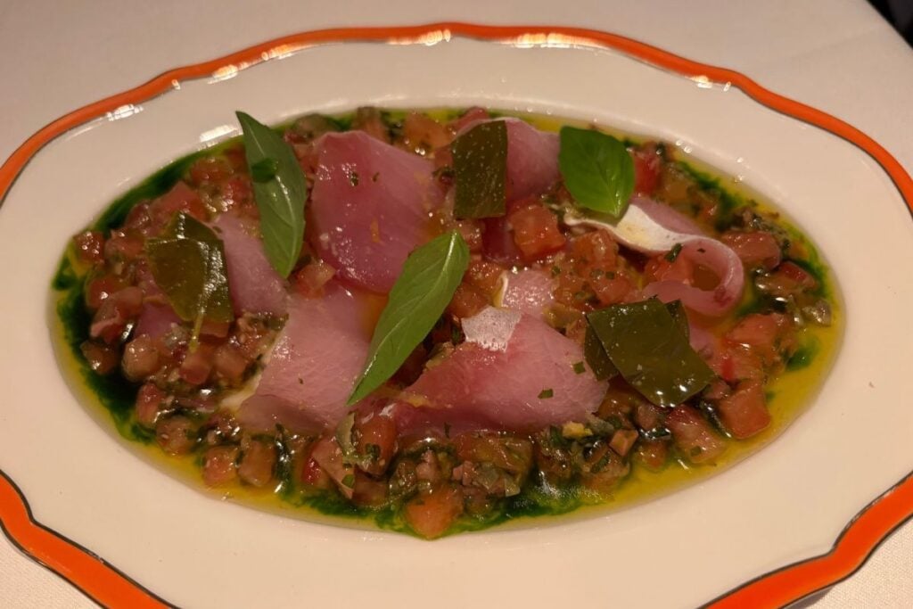 IL PRESIDENTE review: the team behind Trattoria Felino bring classic Italian glamour to Central 3 hamachi crudo IL PRESIDENTE review