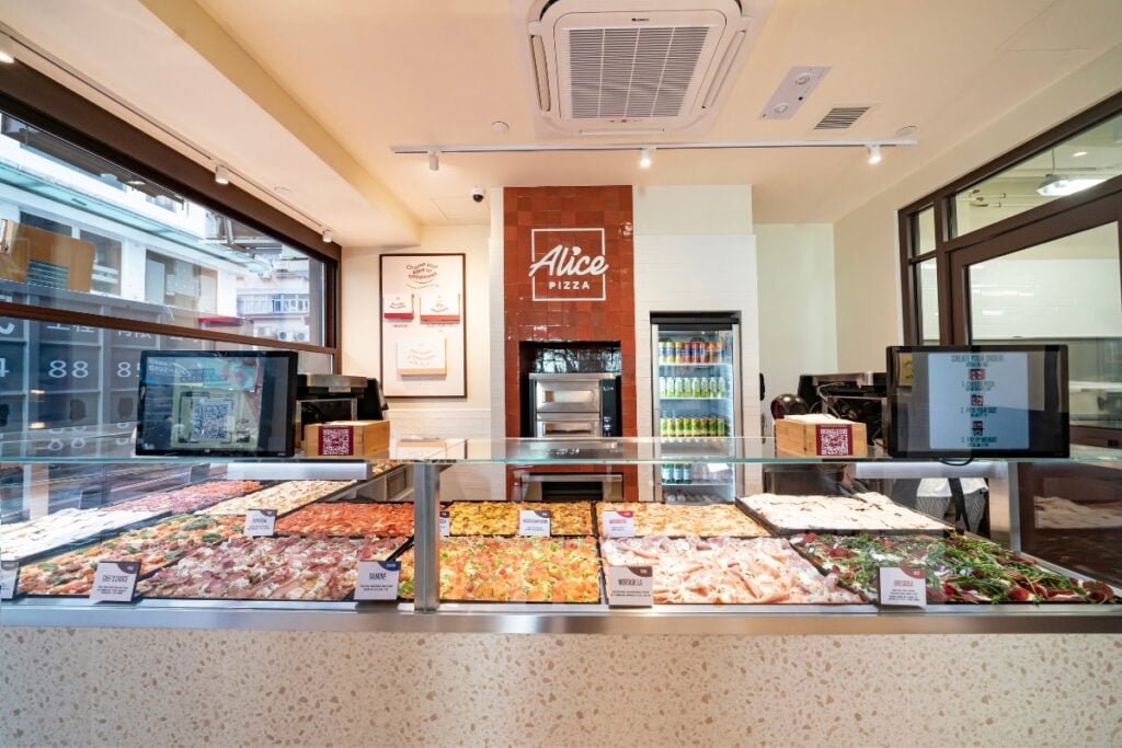 Alice Pizza’s CEO Claudio Baitelli has got Hong Kong hooked on Roman pizza 4 Alice Pizza Causeway Bay pizza counter