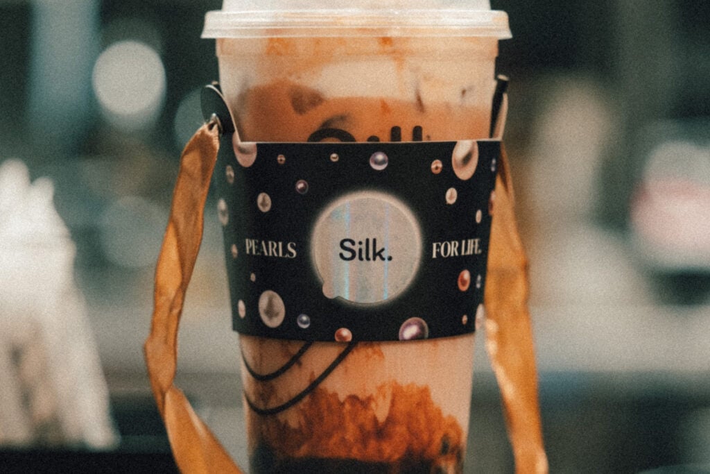 Silk. HKD3 million giveaway campaign November